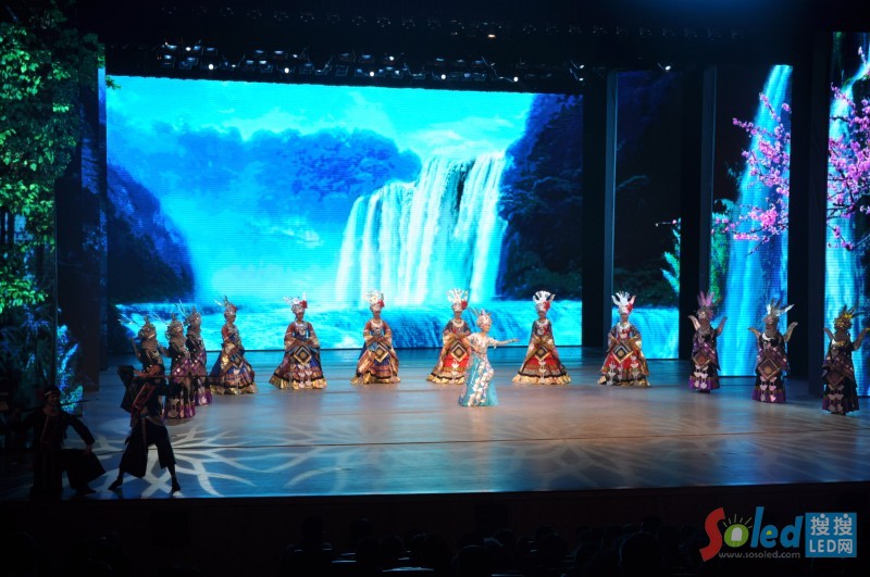 ���_���U��