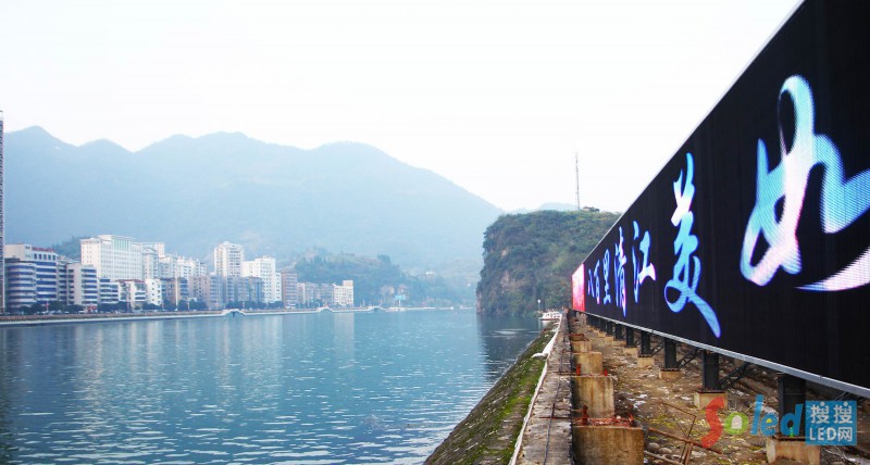 ����������������L(zh��ng)�ă��淭�@ʾ���ɹ��c(di��n)��