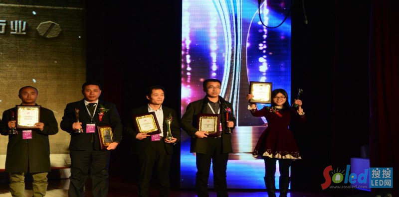 ����ͨ�s�@ʮ��LED�@ʾ����߅�O��Ʒ�ƪ��