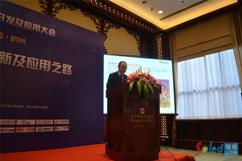 ��D5�����Q