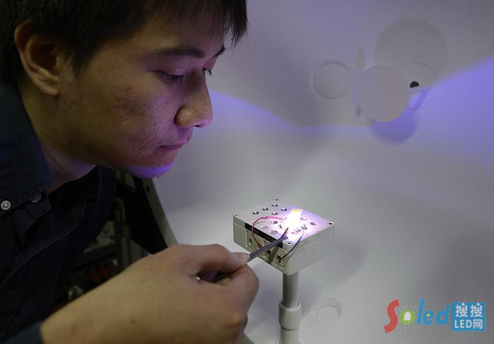 �о��F(tu��n)�(du��)�ˆT�����о��׹�LED�l(f��)��Ч��