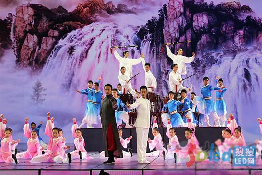 ���Թ�Ӣ�۳����꡷��(ji��)Ŀ