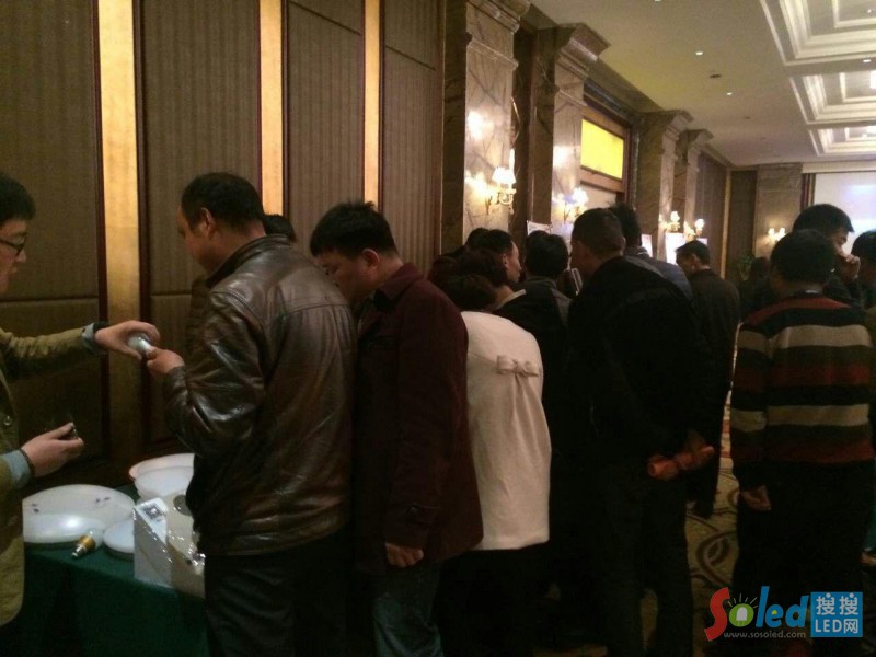 ��(j��ng)�N���^Ħ����LED�����a(ch��n)Ʒ