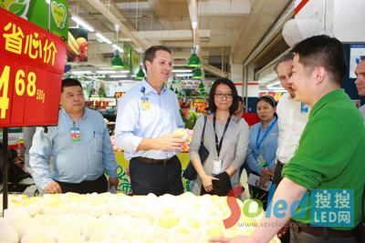 �֠���ȫ�򿂲ü���ϯ��(zh��)�йٶ�����(DougMcMillon)�ڵ��(n��i)�쿴ˮ���^(q��)��