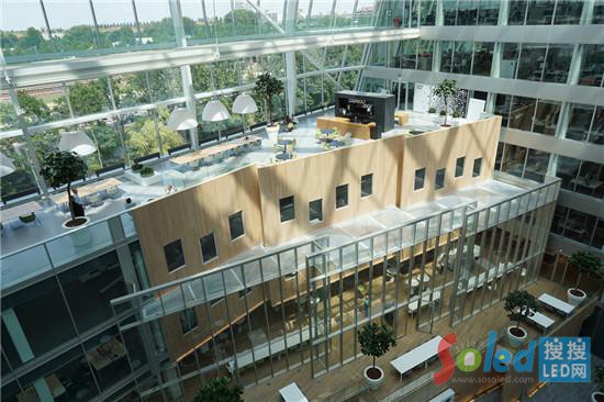 ���ڰ�ķ˹�ص��¿���The Edge��(n��i)��