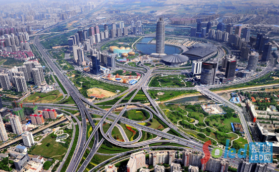 �Rˇ�r(sh��)���V��(ch��ng)ǧƽ��LED�����殐����Ļ