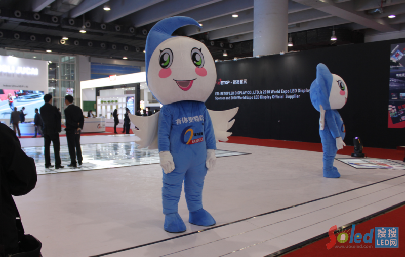 �������`